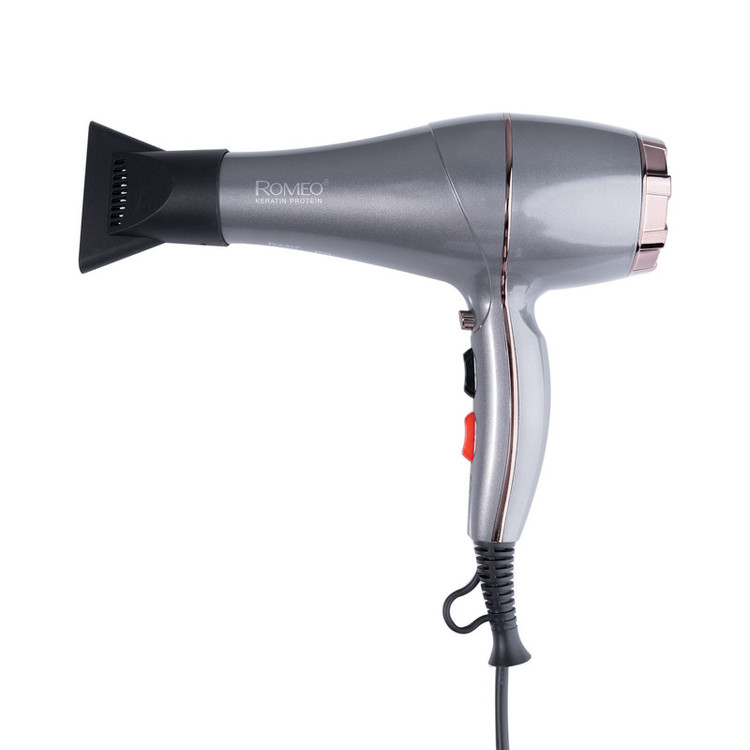 سشوار حرفهای 2200 وات رومئو مدل RM-5858، موتور AC، وزن 450 گرم، المنت فلز، دارای سری متمرکزکننده باریک با ویژگی صافکنندگی، حجمدهندگی، با قابلیت تنظیم دما، باد سرد