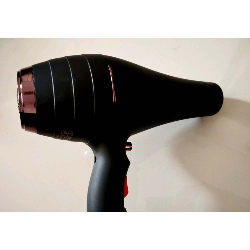 سشوار حرفهای 2600 وات کایسر مدل High Powerful Turbo با موتور AC، تنظیم دما و سرعت سه حالته، دو سری متمرکزکننده هوا، المنت تیتانیوم زیگزاگی، کابل 2 متری OFC، وزن 600 گرم