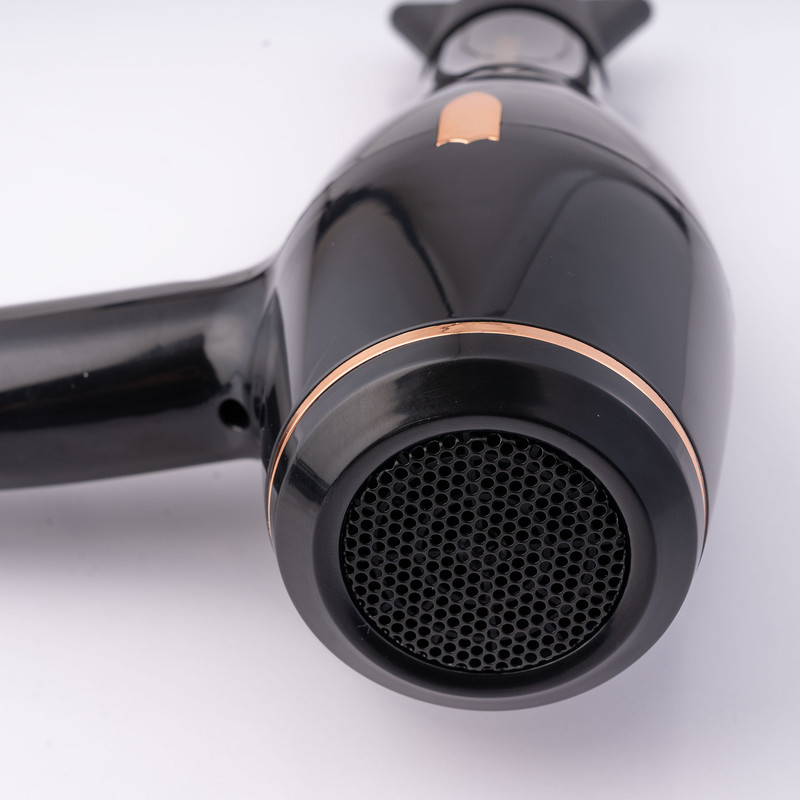 سشوار حرفهای 2400 وات کنورث مدل KW-9030، موتور AC، وزن 1050 گرم، المنت فلز، دارای سری متمرکزکننده باریک، متمرکزکننده پهن با ویژگی صافکنندگی، با قابلیت فناوری تولید یون