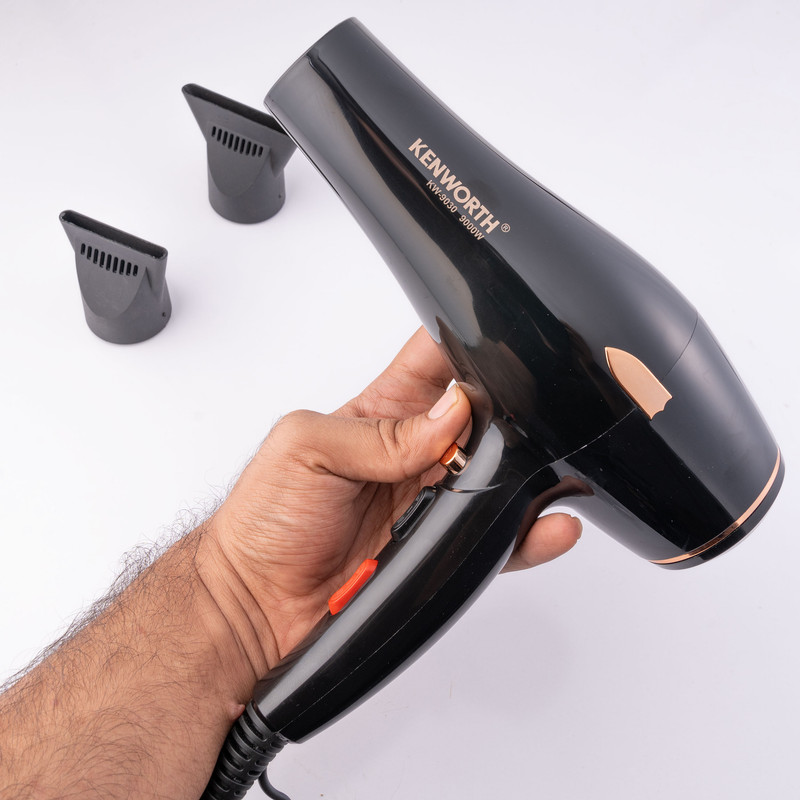 سشوار حرفهای 2400 وات کنورث مدل KW-9030، موتور AC، وزن 1050 گرم، المنت فلز، دارای سری متمرکزکننده باریک، متمرکزکننده پهن با ویژگی صافکنندگی، با قابلیت فناوری تولید یون