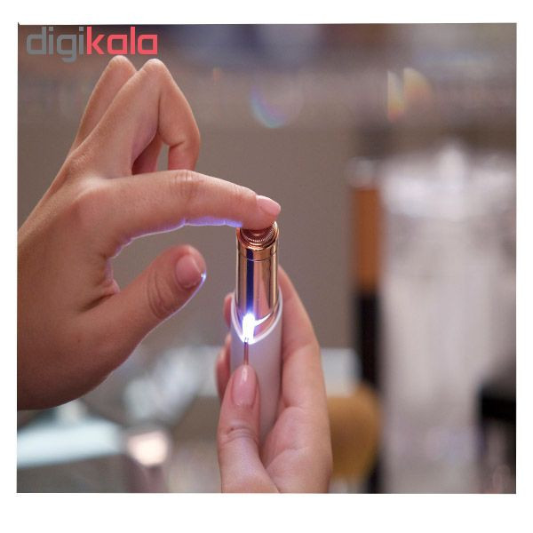 ماشین اصلاح صورت فلاولس مدل k18 با تیغه تیتانیوم، منبع انرژی کابل USB، استفاده خشک و مرطوب، نحوه اصلاح چرخشی، وزن 43 گرم، مدت زمان استفاده 40 دقیقه پس از شارژ، مدت زمان شارژ 120 دقیقه