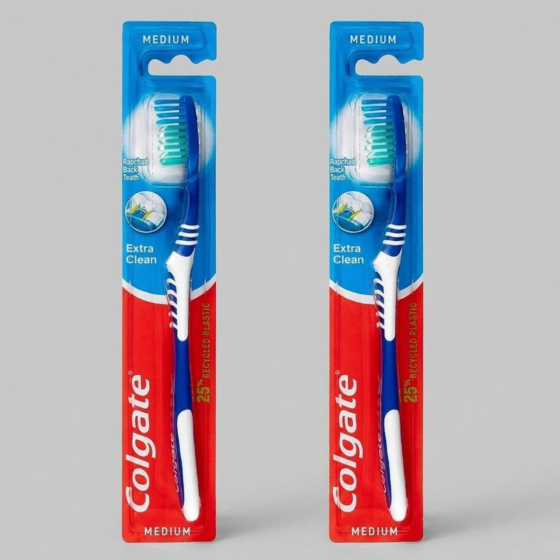 مسواک کلگیت مدل Extra Clean با برس متوسط مناسب برای انواع دندان‌ها بسته 2 عددی