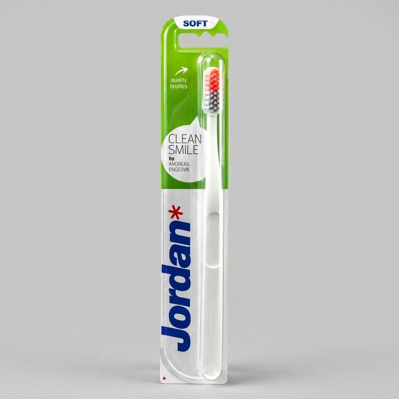 مسواک جردن مدل Clean Smile با برس نرم