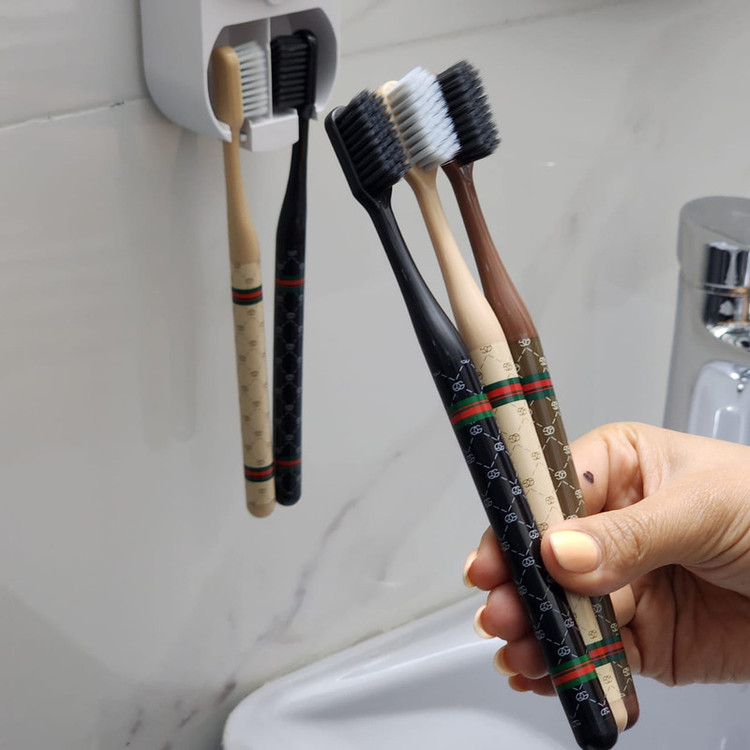 مسواک مدل 36730 با قابلیت کاهش دهنده جرم، زبر برس متوسط مناسب همه دندانها، نیاز به خمیر دندان، ساخت چین، بسته 6 عددی