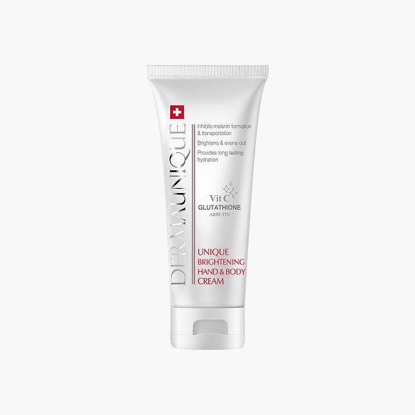 کرم ضد آفتاب بیرنگ دست و صورت درمایونیک SPF 50 مدل OIL FREE محافظ در برابر UVA و UVB مناسب برای انواع پوست حجم 50 میلیلیتر