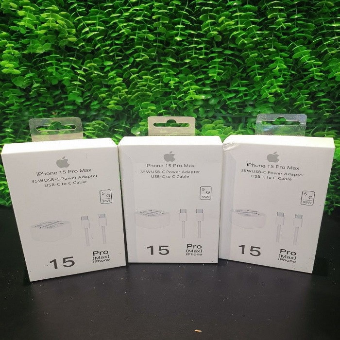 شارژر دیواری 35 وات مدل 02 - 15 pro max به همراه کابل USB-C