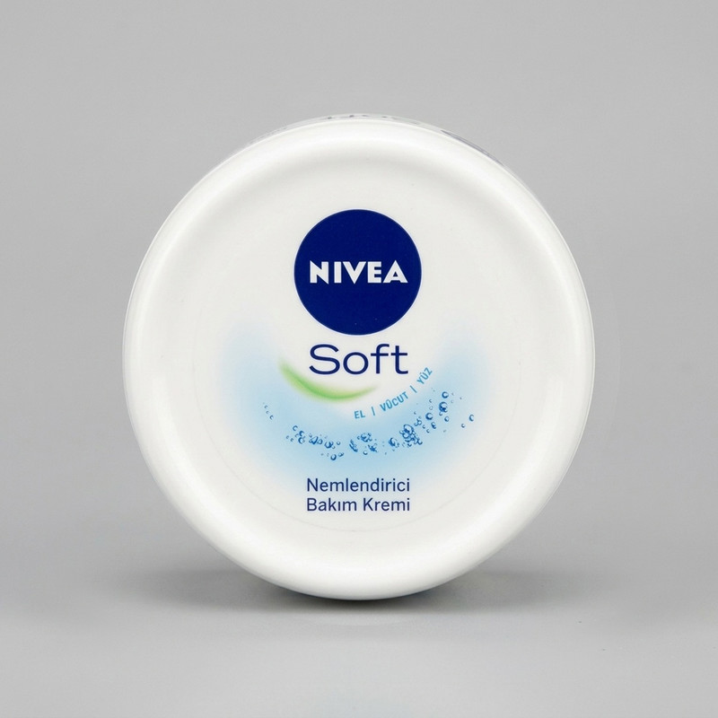 کرم مرطوب کننده نیوآ مدل Soft حجم 300 میلی لیتر