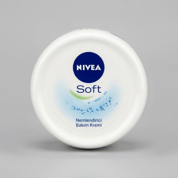 کرم مرطوب کننده نیوآ مدل Soft حجم 300 میلی لیتر