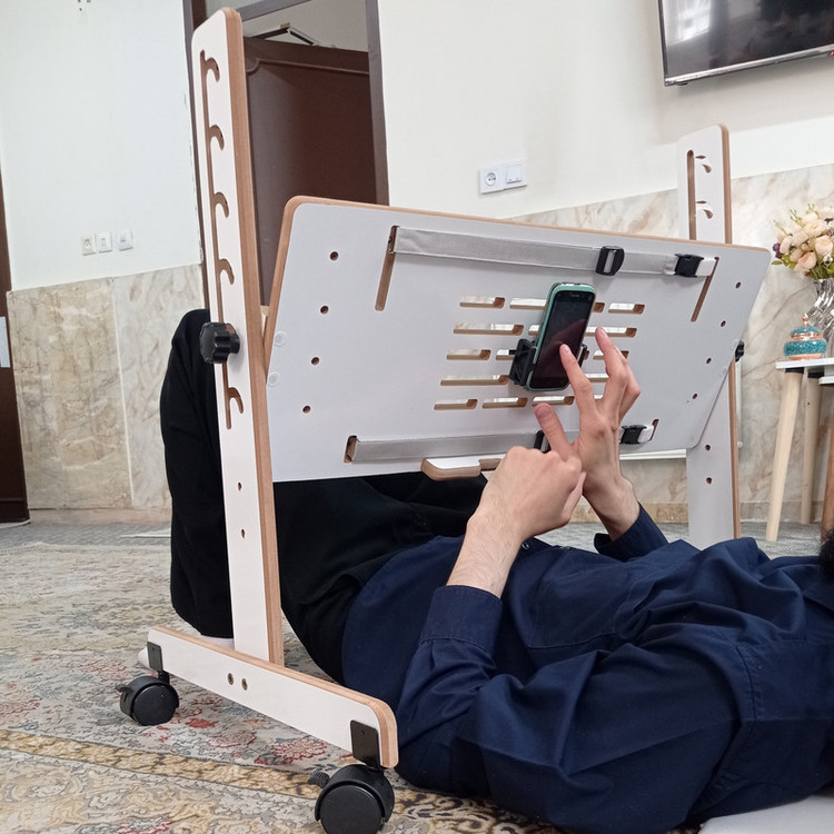 میز نگهدارنده لپ تاپ و موبایل و کتاب مدل C2 چرخ دار بدون فن مناسب برای لپ تاپ های 15 اینچی و بزرگتر