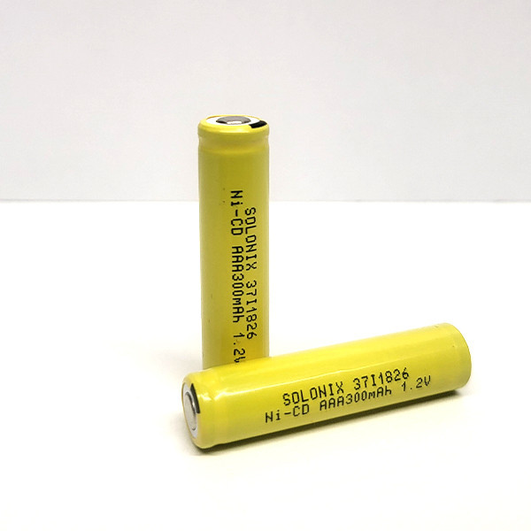 باتری نیم قلمی قابل شارژ سولونیکس مدل صنعتی 300mAh سرتخت مجموعه 20 عددی