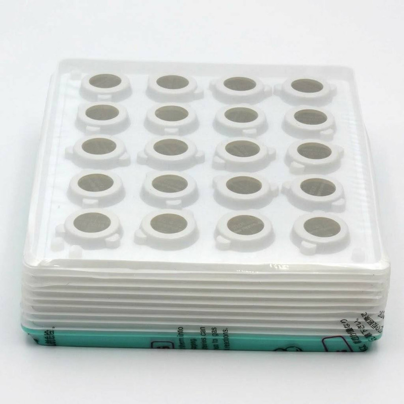 باتری سکه ای پاناسونیک مدل CR2032 بسته 200 عددی