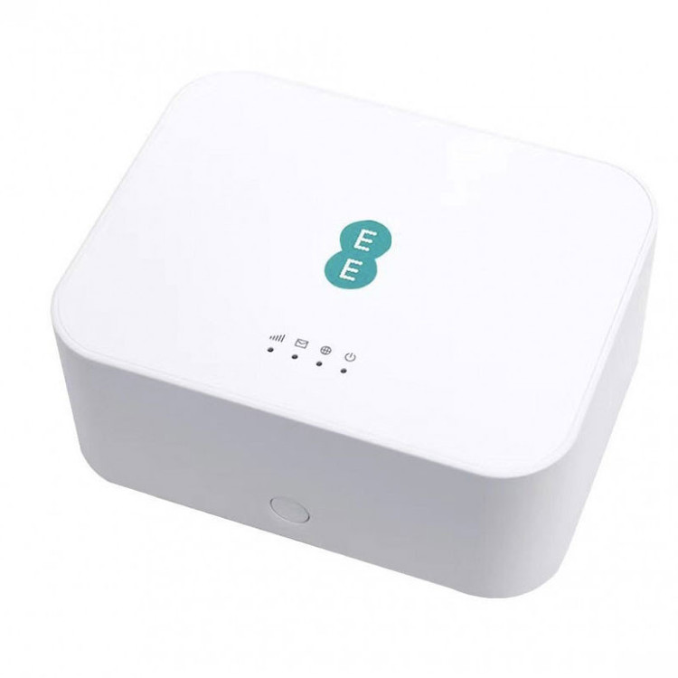 مودم رومیزی 4.5G ای ای مدل D412C57 با پشتیبانی از Cat7، سرعت دانلود 300Mbps و آپلود 100Mbps، وای فای دوبانده 802.11a/b/g/n/ac، اتصال همزمان 64 کاربر، دو پورت گیگابیتی و قابلیت اتصال آنتن خارجی