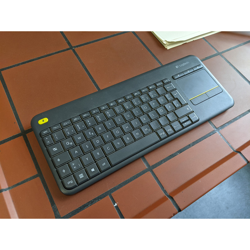 کیبورد بی سیم لاجیتک مدل K400 Plus با حروف فارسی