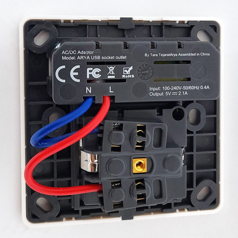 پریز USB مدل تارا بسته 4 عددی